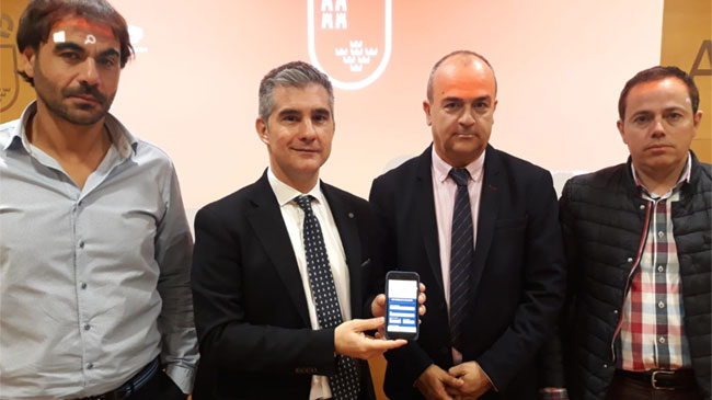 El consejero Del Amor present&oacute; hoy la 'calculadora'