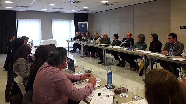 Imagen tomada en el transcurso de la reuni&oacute;n celebrada ayer en Murcia.