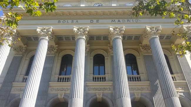 Imagen del exterior del edificio de la Bolsa de Madrid.