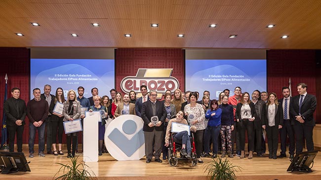 La Fundaci&oacute;n de Trabajadores de ElPozo Alimentaci&oacute;n celebr&oacute; ayer su d&eacute;cimo aniversario en una gala que reconoci&oacute; la labor de asociaciones y empleados.