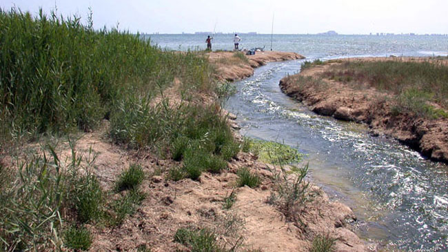 Entrada de caudales al Mar Menor por la rambla del Albuj&oacute;n