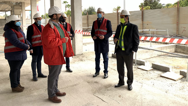 El consejero Jos&eacute; Ram&oacute;n D&iacute;ez de Revenga, durante su visita a una promoci&oacute;n de viviendas protegidas
