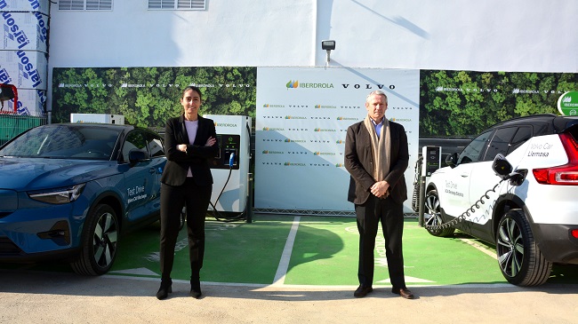 Raquel Blanco, directora global de Smart Mobility de Iberdrola, y Jos&eacute; Mar&iacute;a Galofr&eacute;, consejero delegado/CEO de Volvo Car Espa&ntilde;a