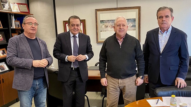El presidente de Croem, Jos&eacute; Mar&iacute;a Albarrac&iacute;n, y los secretarios generales de&nbsp;UGT y CCOO, Antonio Jim&eacute;nez y Santiago Navarro,