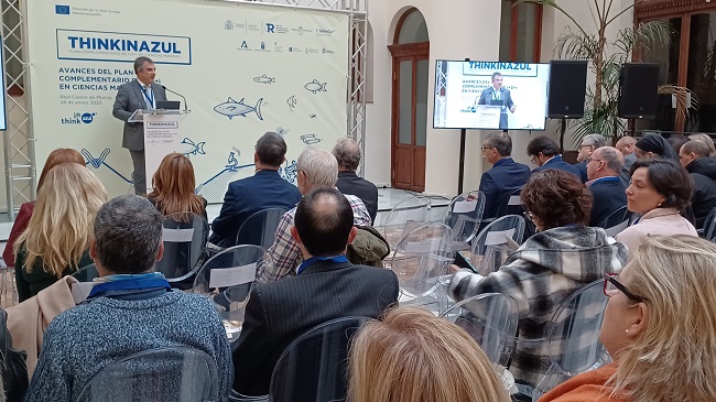 El consejero Juan Mar&iacute;a V&aacute;zquez, durante la inauguraci&oacute;n de la jornada