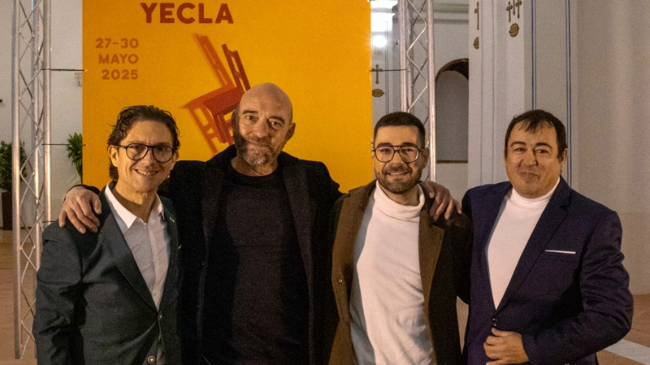 El director de la FMY, Juan Miguel Zornoza, junto al artista Lidó Rico, José Hernández y Pablo Rios (CEO y director de 2VM, respectivamente) El director de la FMY, Juan Miguel Zornoza, junto al artista Lidó Rico, José Hernández y Pablo Rios (CEO y director de 2VM, respectivamente)