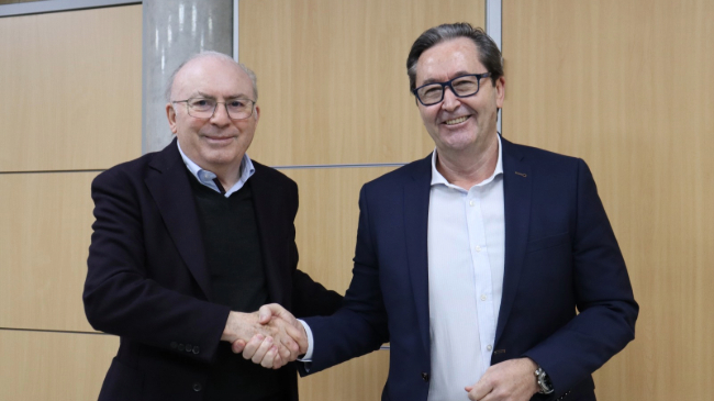 José Antonio Planes, Director de Cáritas Diócesis de Cartagena y Juan Segura, Presidente Ejecutivo Grupo ETOSA. José Antonio Planes, Director de Cáritas Diócesis de Cartagena y Juan Segura, Presidente Ejecutivo Grupo ETOSA.