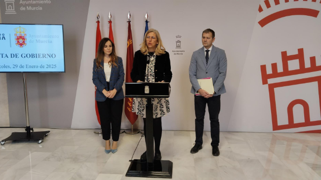 La concejal de Gobierno Abierto, Promoción Económica y Empleo, Mercedes Bernabé, en una rueda de prensa. La concejal de Gobierno Abierto, Promoción Económica y Empleo, Mercedes Bernabé, en una rueda de prensa.