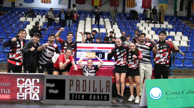 Imagen de los jugadores del Puertas Padilla Cartagena celebrando el triunfo - Puertas Padilla Cartagena