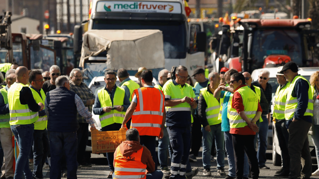 Imagen de una de las tractoradas convocadas por las organizaciones Asaja, UPA y COAG en defensa del sector agrícola en la Región - Europa Press - Archivo Imagen de una de las tractoradas convocadas por las organizaciones Asaja, UPA y COAG en defensa del sector agrícola en la Región - Europa Press - Archivo