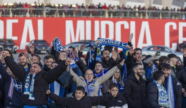 Desplazamiento de la afici&oacute;n herculana al Enrique Roca.