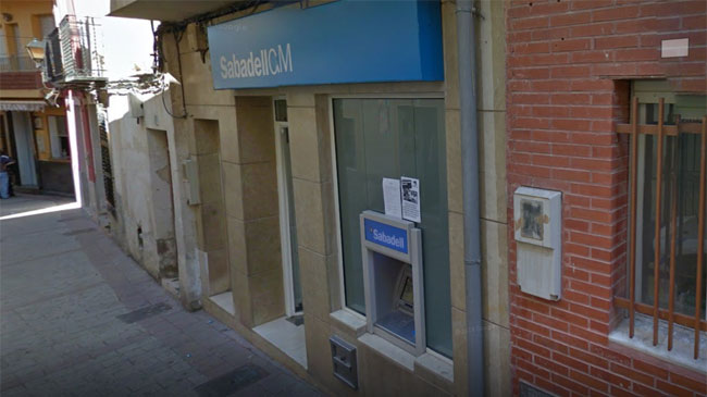 Oficina bancaria en Albudeite, en una imagen del a&ntilde;o 2014