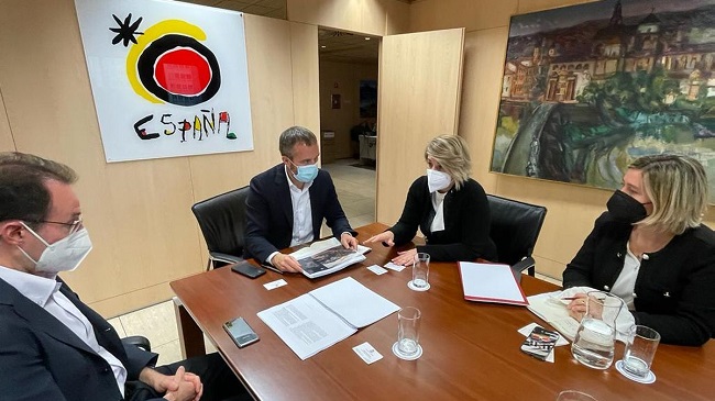 La alcaldesa de Cartagena, Noelia Arroyo, con con el Director General de Turespaña, Miguel Sanz La alcaldesa de Cartagena, Noelia Arroyo, con con el Director General de Turespaña, Miguel Sanz