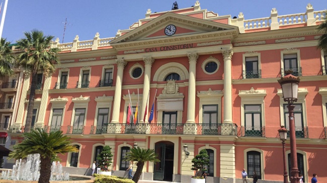 Fachada principal del Ayuntamiento de Murcia