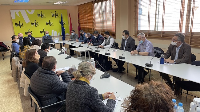 La delegaci&oacute;n de Azerbay&aacute;n visit&oacute; el INFO y se entrevist&oacute; con su director, Joaqu&iacute;n G&oacute;mez