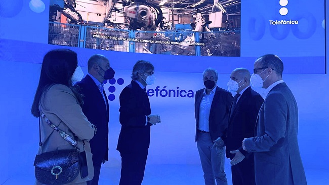 Un momento de la reuni&oacute;n mantenida con los responsables de Telef&oacute;nica en el marco del Mobile World Congress