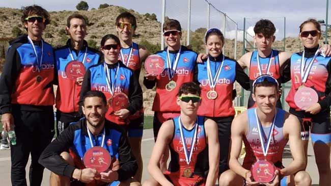 Equipos masculino y femenino  de CT Unidata