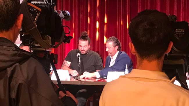 Alejandro Rius y Alfonso Hern&aacute;ndez Zapata, tras la firma del acuerdo