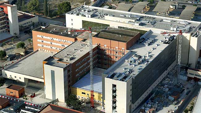 Los tejados del hospital Virgen de la Arrixaca se llenar&aacute;n de paneles fotovoltaicos