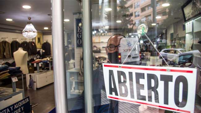Una de cada cinco nuevas empresas es del sector comercio; tambi&eacute;n es el sector que m&aacute;s empresas disuelve