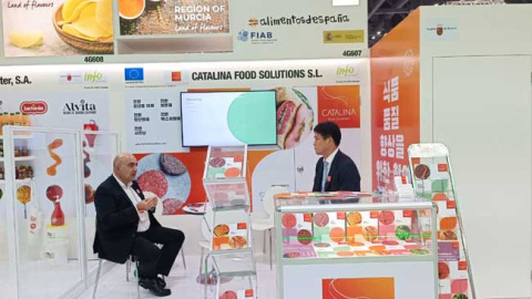 Una de las empresas regionales en una feria celebrada en Asia