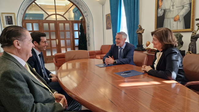 Imagen realizada durante la firma del convenio - UCAM Imagen realizada durante la firma del convenio - UCAM