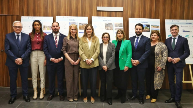 La ministra Sara Aagesen ha mantenido este viernes una reunión con los alcaldes y alcaldesas de los municipios de la comarca. La ministra Sara Aagesen ha mantenido este viernes una reunión con los alcaldes y alcaldesas de los municipios de la comarca.