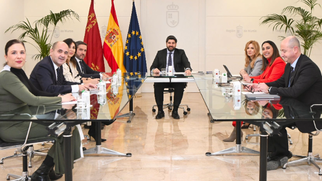 López Miras participa en la primera reunión del Comité Aranceles. López Miras participa en la primera reunión del Comité Aranceles.