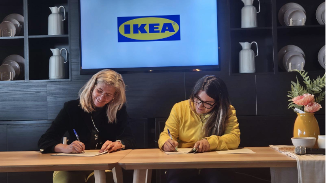 Firma del convenio entre el Ayuntamiento de Murcia e IKEA. Firma del convenio entre el Ayuntamiento de Murcia e IKEA.