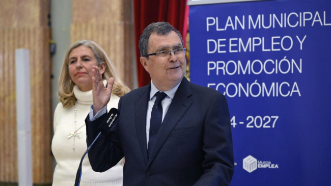 El alcalde de Murcia, José Ballesta, en la presentación de los convenios - Juanchi López El alcalde de Murcia, José Ballesta, en la presentación de los convenios - Juanchi López