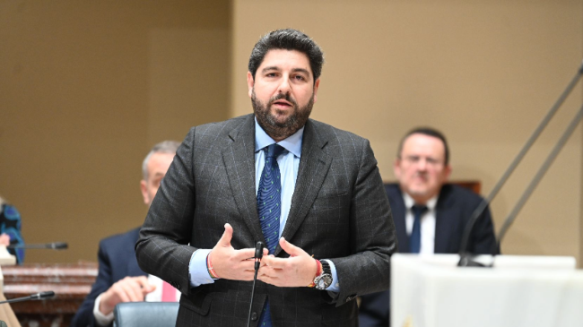 El presidente del Gobierno regional, Fernando López Miras, anuncia la constitución inmediata de un comité para anticiparse al impacto de los aranceles de Estados Unidos a las exportaciones de la Región. El presidente del Gobierno regional, Fernando López Miras, anuncia la constitución inmediata de un comité para anticiparse al impacto de los aranceles de Estados Unidos a las exportaciones de la Región.