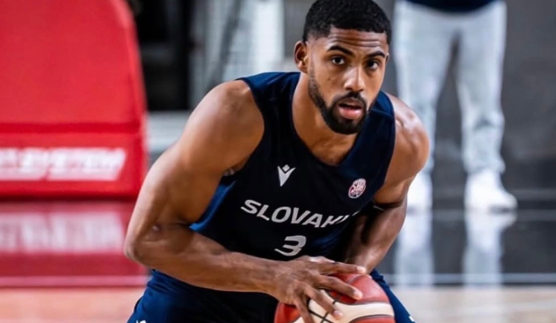 David DeJulius se estrena con Eslovaquia David DeJulius se estrena con Eslovaquia
