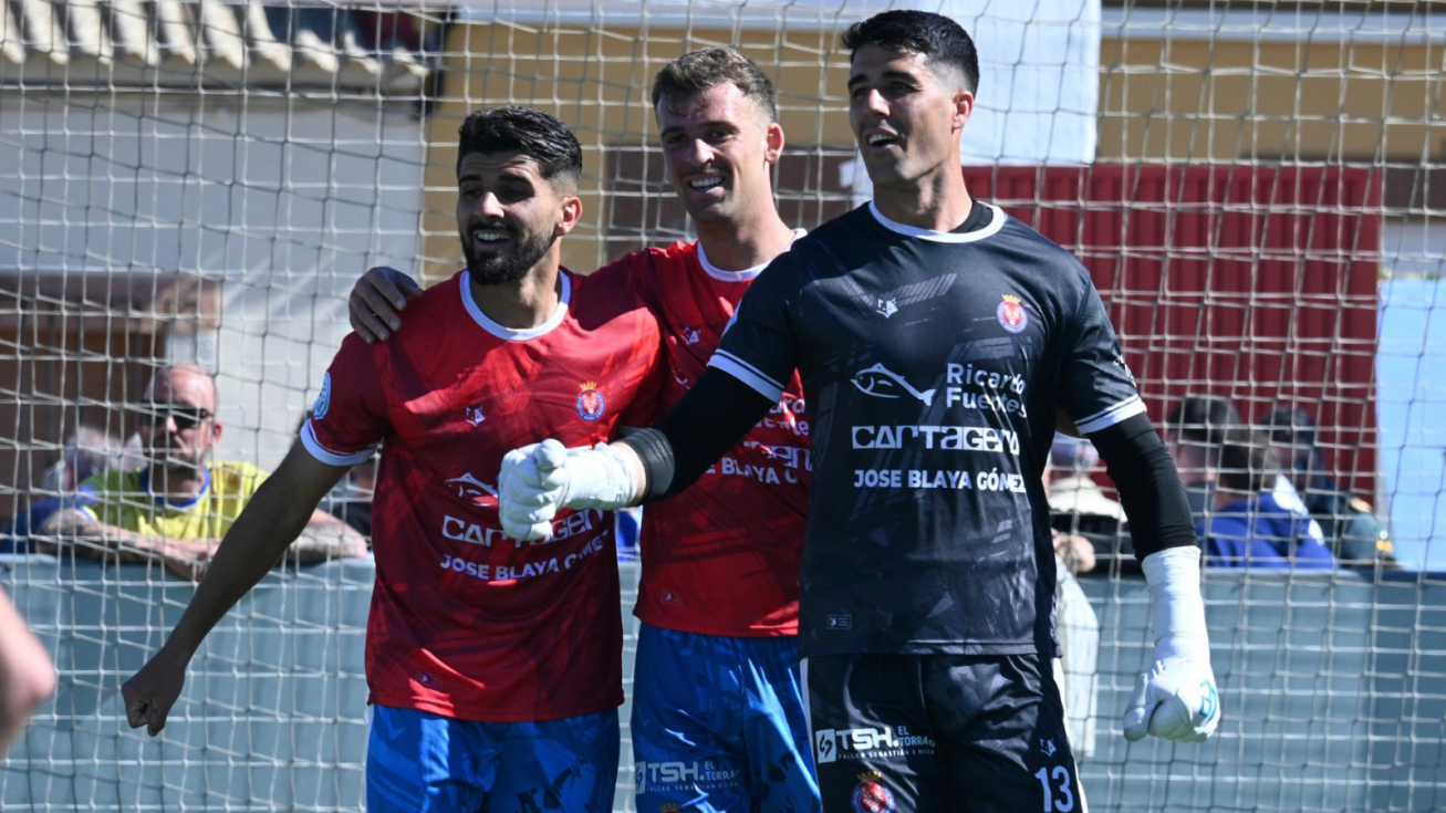 La Minera se impone al Xerez CD en el &Aacute;ngel Celdr&aacute;n.
