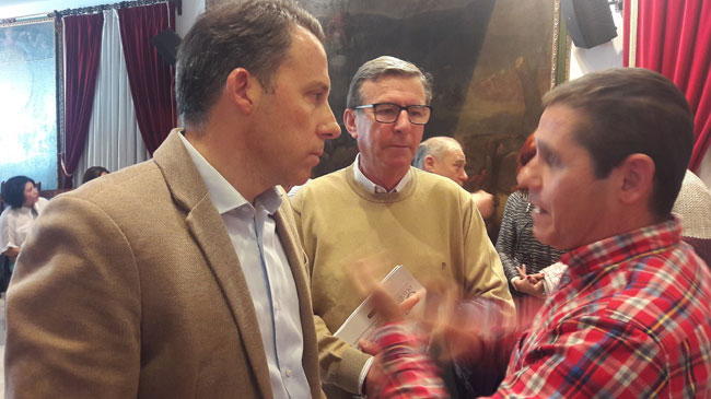 Los trabajadores de Coopbox se han reunido con el alcalde de Lorca y el presidente de Ucomur