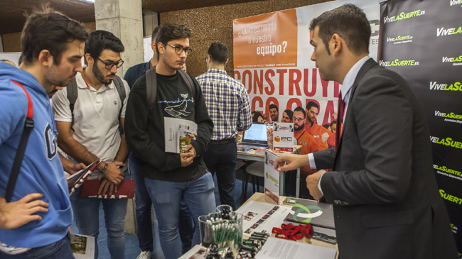 Participantes en una pasada edici&oacute;n del Foro de Empleo