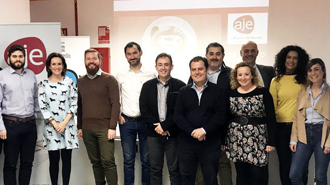 Participantes en la primera sesi&oacute;n de los #SuperCaf&eacute;s