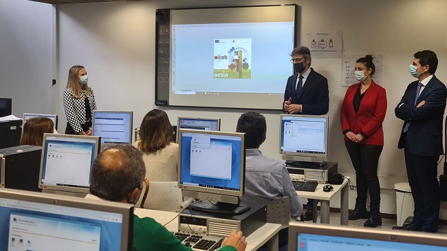 Imagen del consejero de Economía, Hacienda y Administración Digital, Luis Alberto Marín, en el curso sobre gestión de los fondos ‘Next Generation’ Imagen del consejero de Economía, Hacienda y Administración Digital, Luis Alberto Marín, en el curso sobre gestión de los fondos ‘Next Generation’