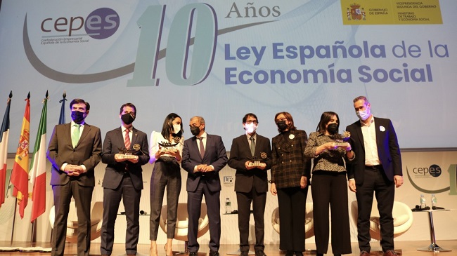 Participantes en la jornada del d&eacute;cimo aniversario de la &lsquo;Ley espa&ntilde;ola de la econom&iacute;a social&rsquo;