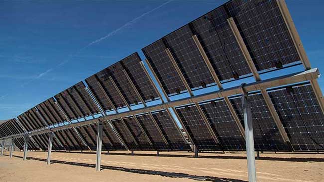 Soltec busca un accesorio para la limpieza de los m&oacute;dulos solares y de riego con fines agr&iacute;colas