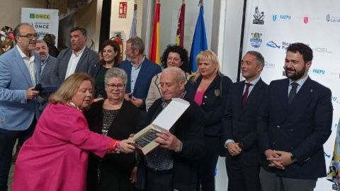 Juan Jos&eacute; Santisteban, en su homenaje durante la Feria de Minerales y F&oacute;siles de La Uni&oacute;n
