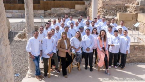 La Alcadesa de Cartagena, Noelia Arroyo, con los participantes de la Gala de los Soles Repsol La Alcadesa de Cartagena, Noelia Arroyo, con los participantes de la Gala de los Soles Repsol