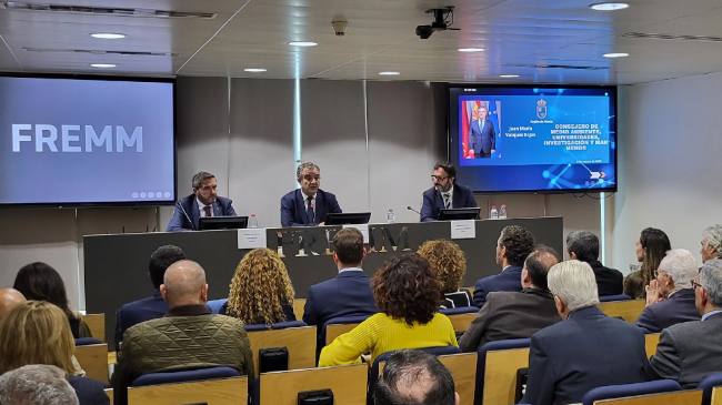 El Gobierno regional presenta a la patronal Croem el futuro Plan Industrial. El Gobierno regional presenta a la patronal Croem el futuro Plan Industrial.