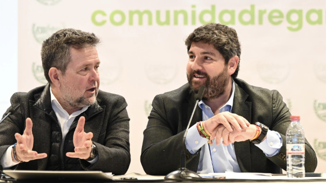 El presidente del Gobierno de la Región de Murcia, Fernando López Miras, participó en la Asamblea de la Comunidad de Regantes de Lorca (Ángela Ortiz). El presidente del Gobierno de la Región de Murcia, Fernando López Miras, participó en la Asamblea de la Comunidad de Regantes de Lorca (Ángela Ortiz).