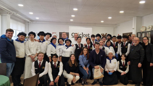 CRICKET impulsa la formaci&oacute;n gastron&oacute;mica junto a Pablo Gonz&aacute;lez Conejero y el IES San Juan Bosco.