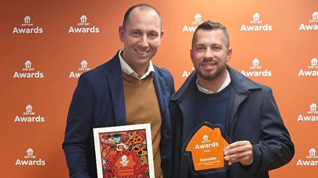 Mano a Mano recibe el premio al Mejor Restaurante de Levante y Baleares.