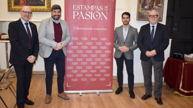resentación del coleccionable oficial de estampas cofrades para divulgar la Semana Santa de Murcia. resentación del coleccionable oficial de estampas cofrades para divulgar la Semana Santa de Murcia.