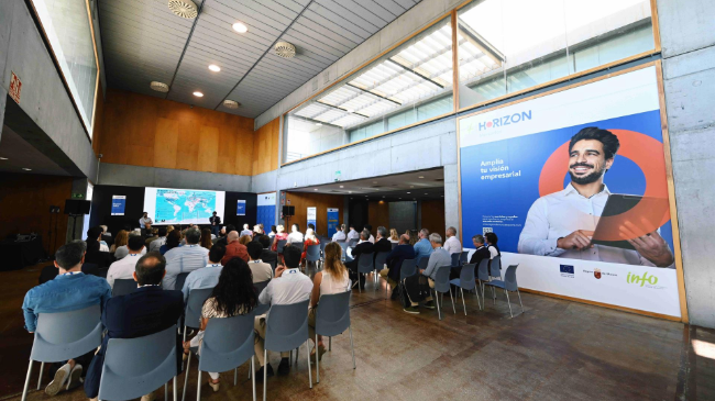 Imagen de una de las charlas del 'Foro Horizon' celebrada el año pasado en el Auditorio Víctor Villegas (Alfonso Durán). Imagen de una de las charlas del 'Foro Horizon' celebrada el año pasado en el Auditorio Víctor Villegas (Alfonso Durán).