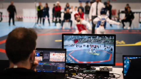 Los sistemas de puntuación y la plataforma de competición de Federación es la misma que la de campeonatos nacionales e internacionales (A. Radovan).