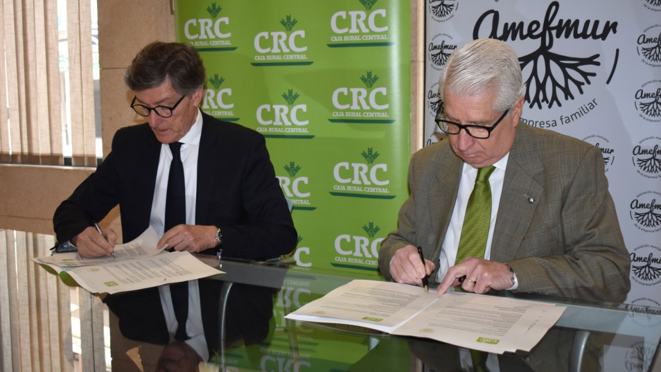 Amefmur y Caja Rural Central renuevan su alianza para impulsar la competitividad de las empresas familiares de la Regi&oacute;n.