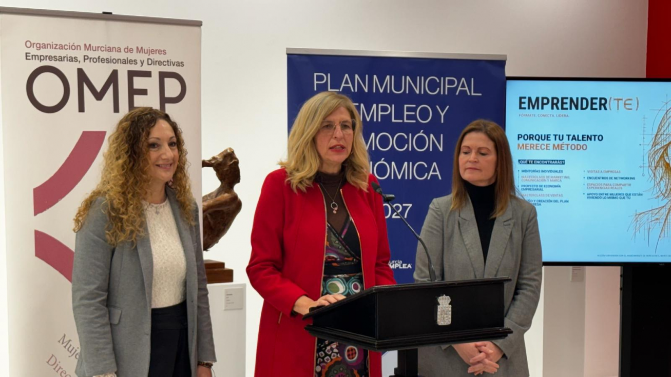 Mercedes Bernab&eacute;, concejal del Ayuntamiento de Murcia.
